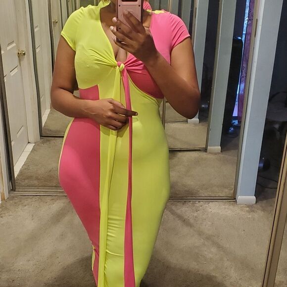 Color Block Front Knotted Midi Dress - Picture 6 of 6